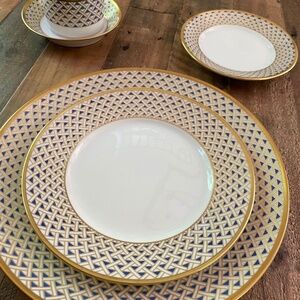 Fine China-5 piece place setting -Richard Ginori